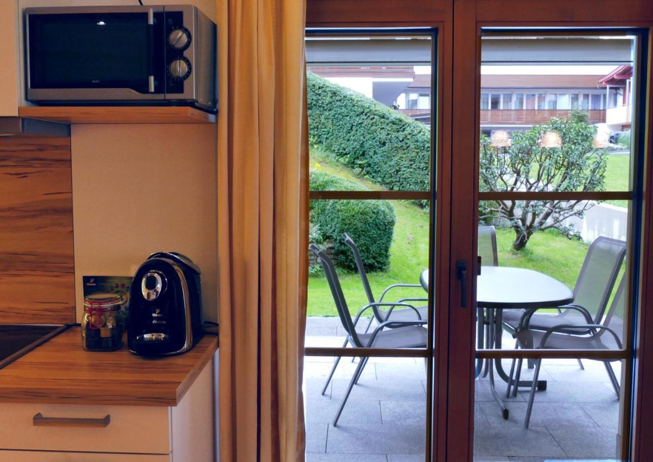 Haus Lundegg Apartamento Finkenberg Exterior foto